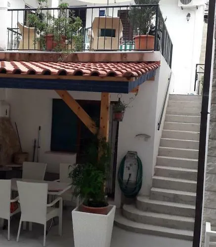 Apartament Perović *