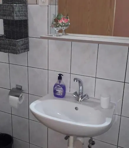شقة Perovic